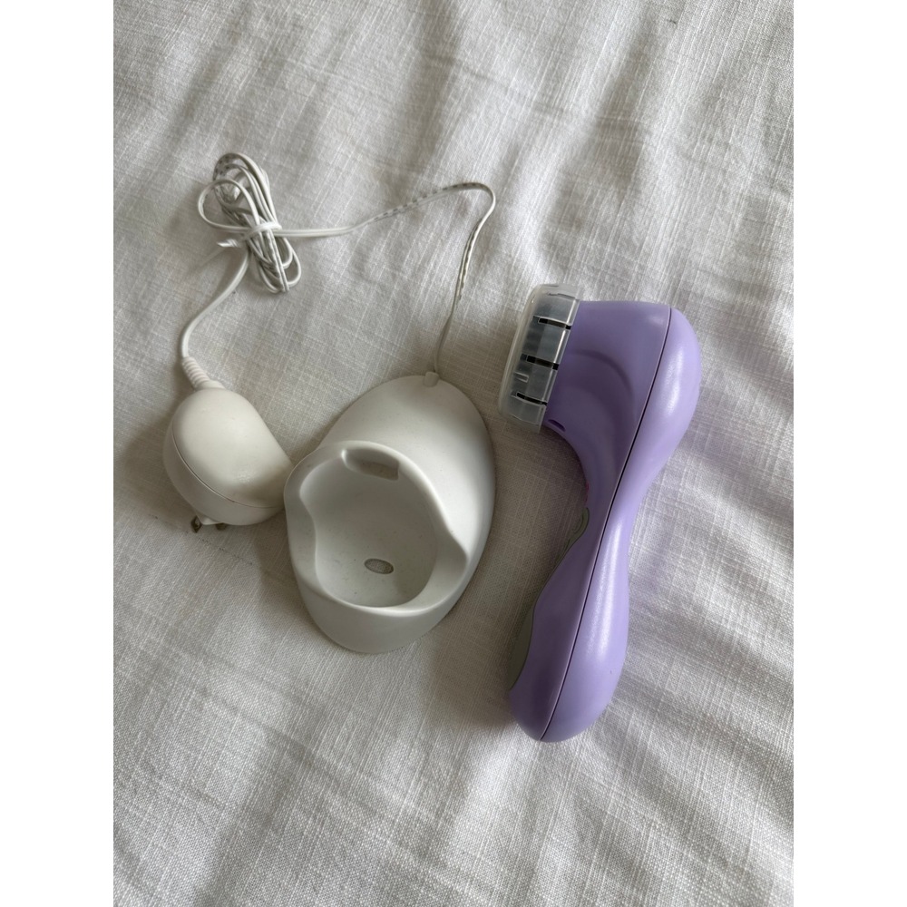 Clarisonic PLUS Sonic Facial and Body Cleansing Brush Purple with Charger